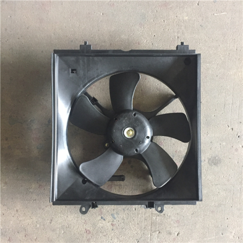 R-Fan fyrir Lancer 2002-2004 MR497767